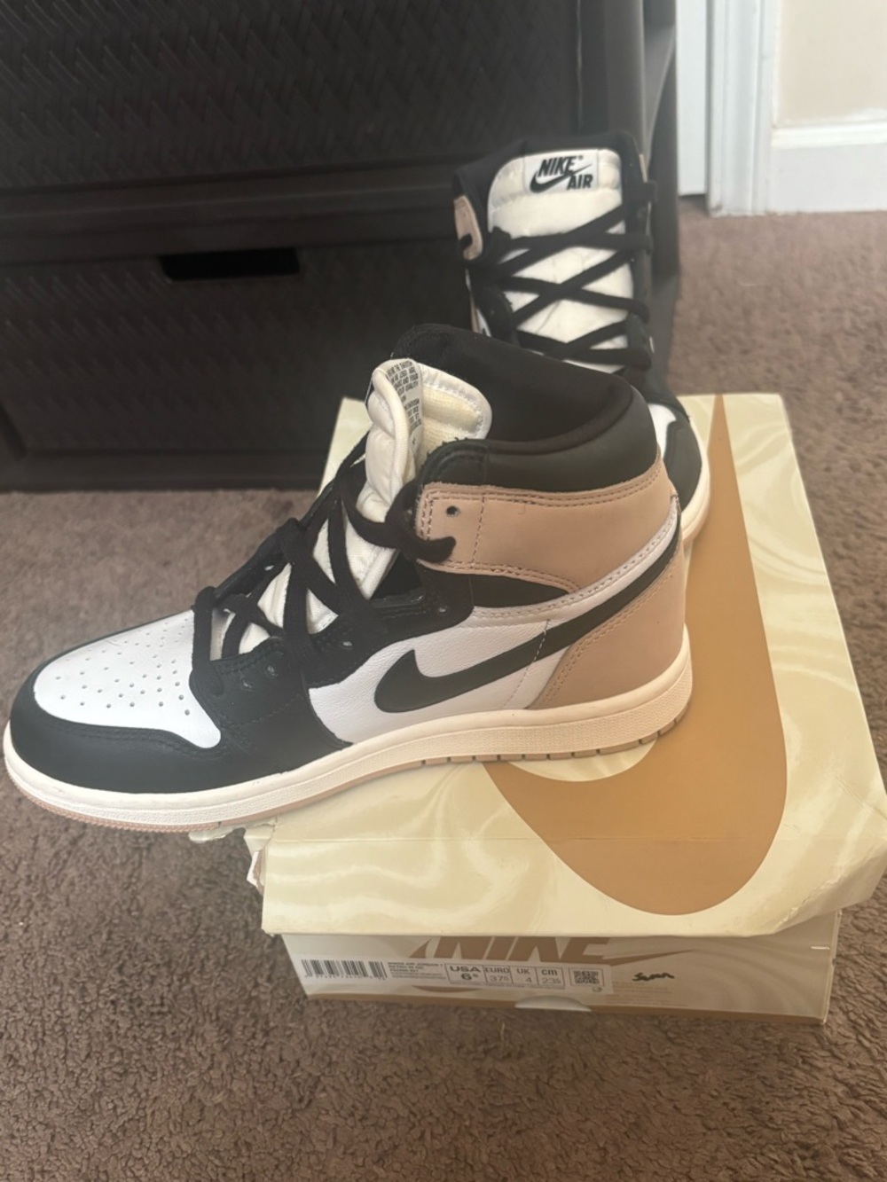 Nike High-Top Sneakers in Black, White & Pink - Picture 4 of 9